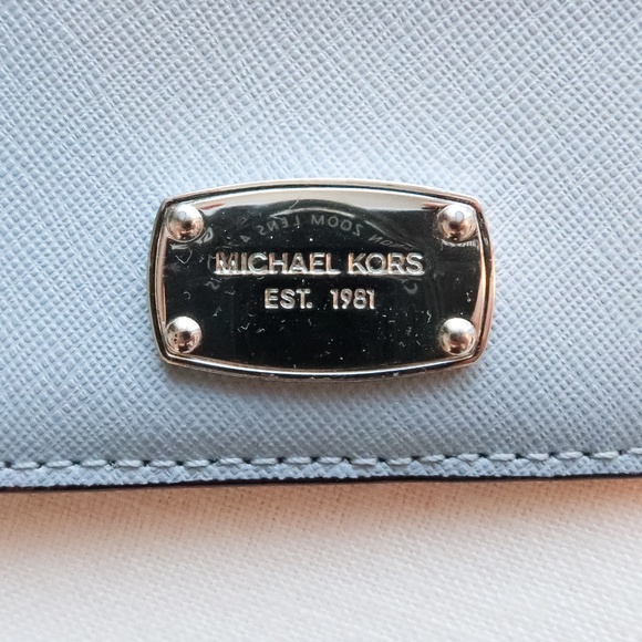 Michael Kors Light Blue Card Holder - Picture 2 of 4